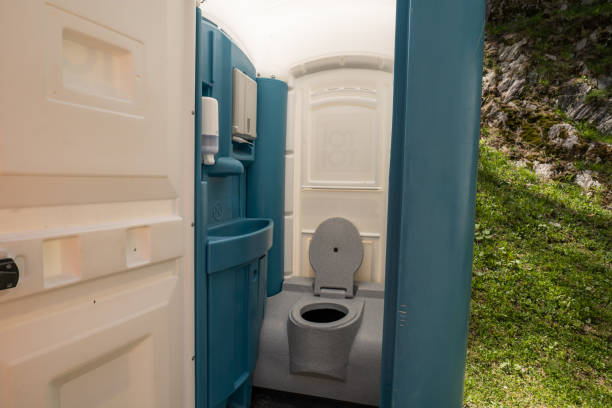 Portable Toilet Options We Offer in Nicholls, GA